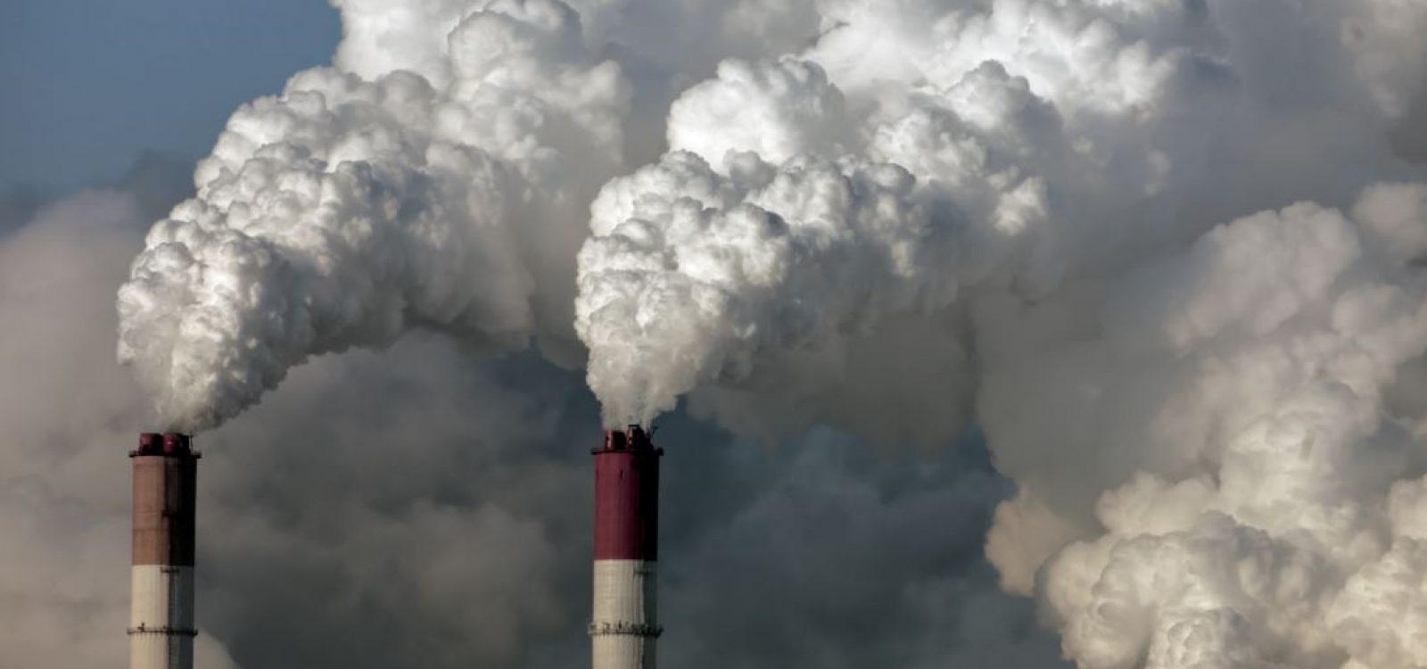 Report challenges debate on climate change versus economic growth Report challenges debate on climate change versus economic growth