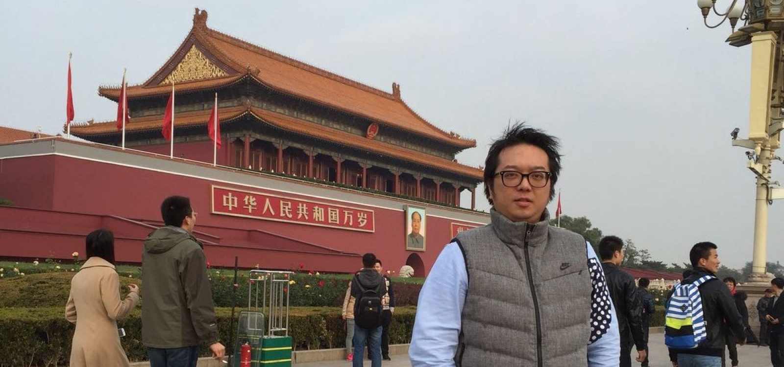 Under the Spotlight – Asia series – Louis Lee Under the Spotlight – Asia series – Louis Lee